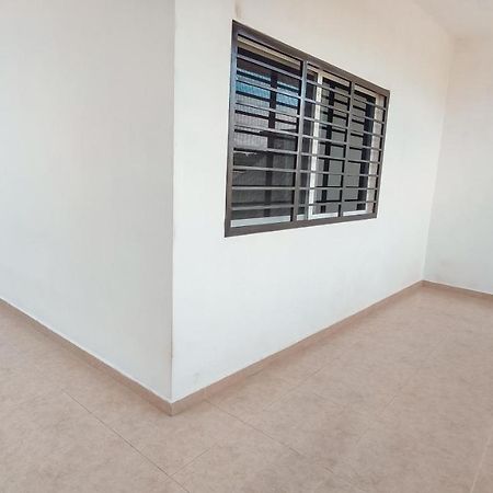 Appartamento Departamento céntrico con estacionamiento Felipe Carrillo Puerto Esterno foto